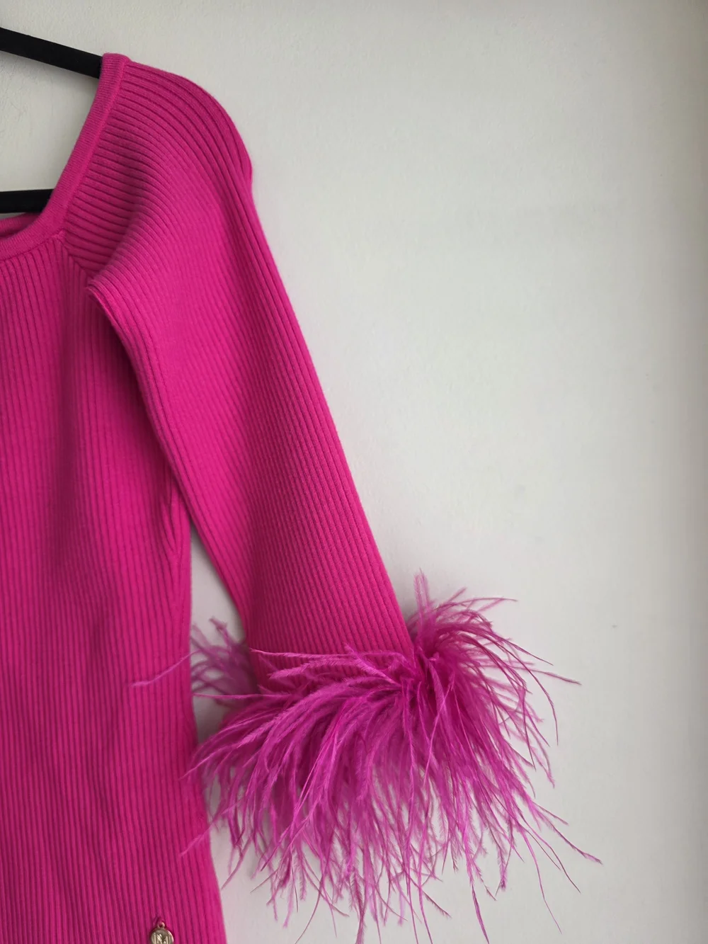 Milly Hot Pink Ribbed Feather Cuff Off-the-Shoulder Sweater EUC - Picture 8 of 13
